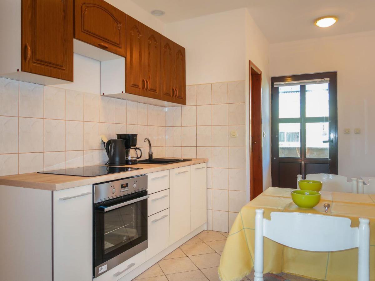Apartment Rosic - Krk217 By Interhome คอร์นิช ภายนอก รูปภาพ